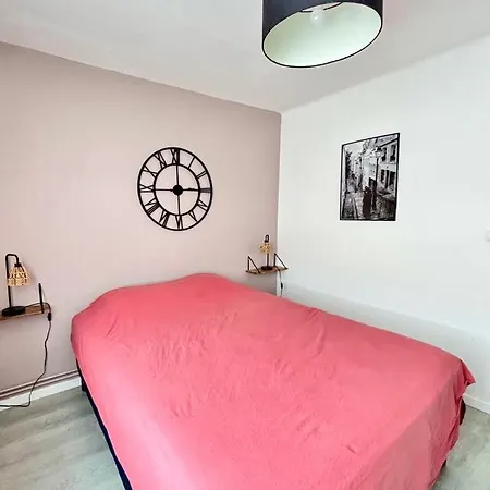 Casa de hóspedes L'alize, Charmante Maison Avec Balcon Et Patio *