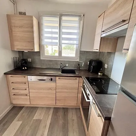 게스트하우스 L'alize, Charmante Maison Avec Balcon Et Patio