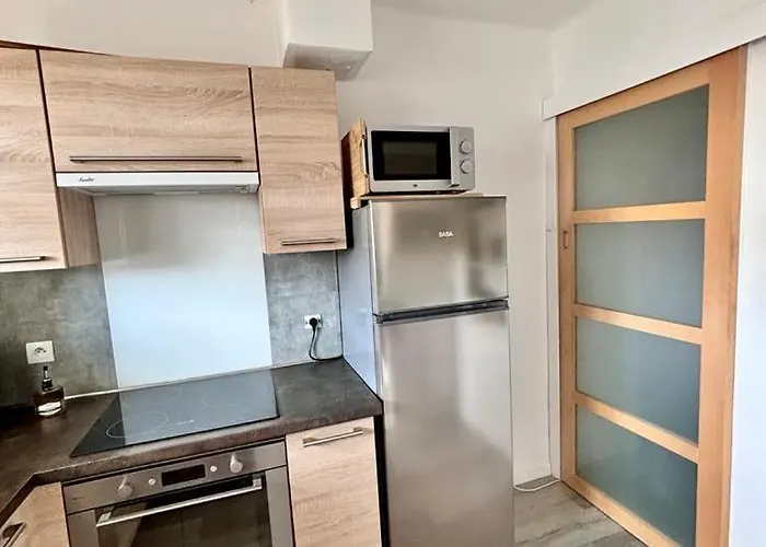 L'alizé, Charmante Maison Avec Balcon Et Patio Pensión Les Sables-dʼOlonne