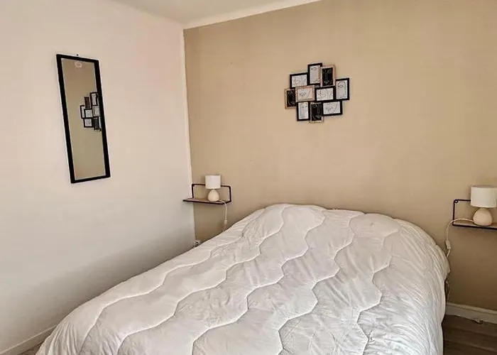 Pensión L'alizé, Charmante Maison Avec Balcon Et Patio