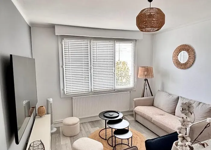 L'alizé, Charmante Maison Avec Balcon Et Patio Pensión Les Sables-dʼOlonne