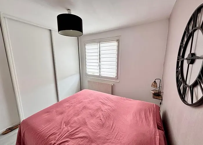 L'alizé, Charmante Maison Avec Balcon Et Patio Les Sables-dʼOlonne