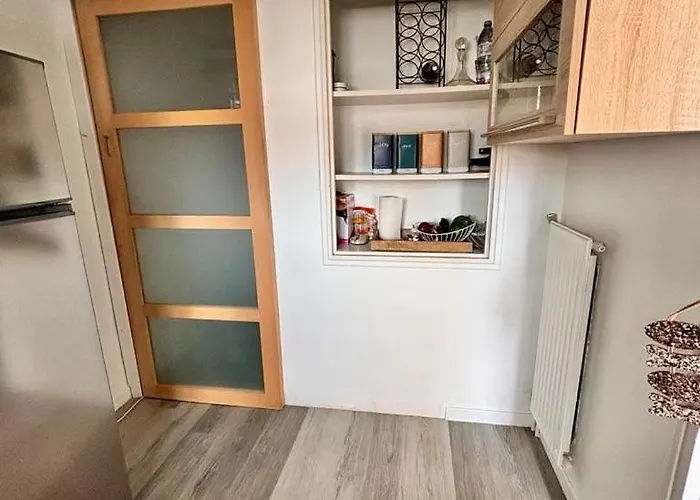 Pensión L'alizé, Charmante Maison Avec Balcon Et Patio